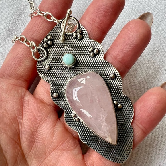 925 Rose Quartz + Larimar Statement Toggle Necklace - Picture 3 of 7